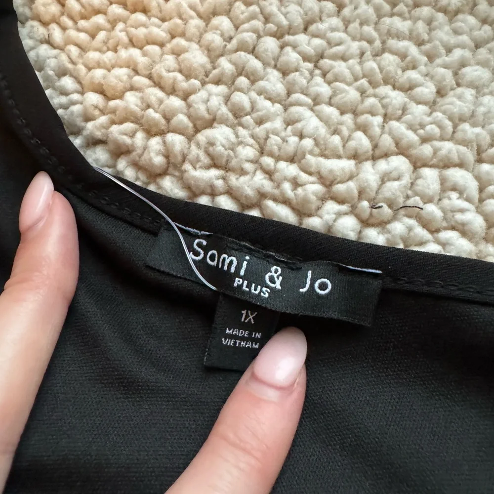 Sami & Jo- Sleeveless Sheath Dress, SIZE: 1X - Picture 2 of 5